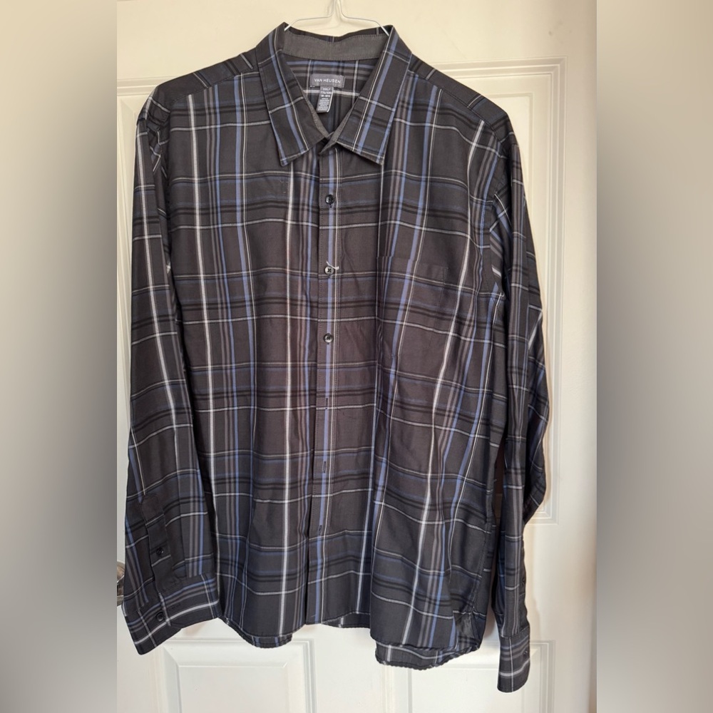 Men’s Van Heusen Dress Shirt